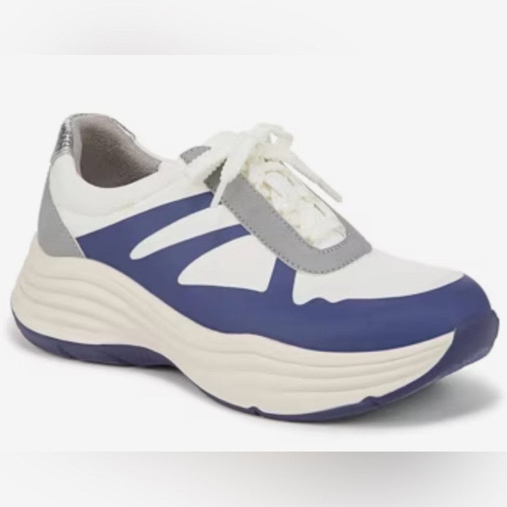 Life stride impulse Blue women’s size 10M Pulse Blue and White Sneakers-NWT